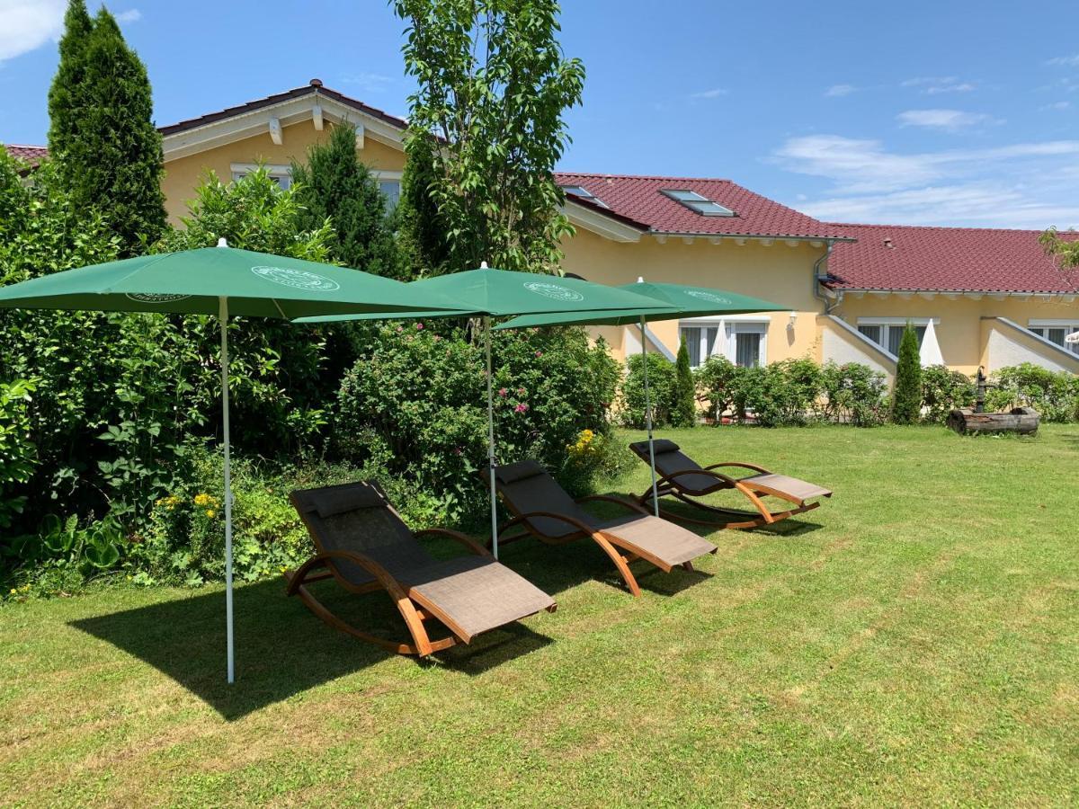 Hotel Zum Fliegerwirt Mengen Exterior foto