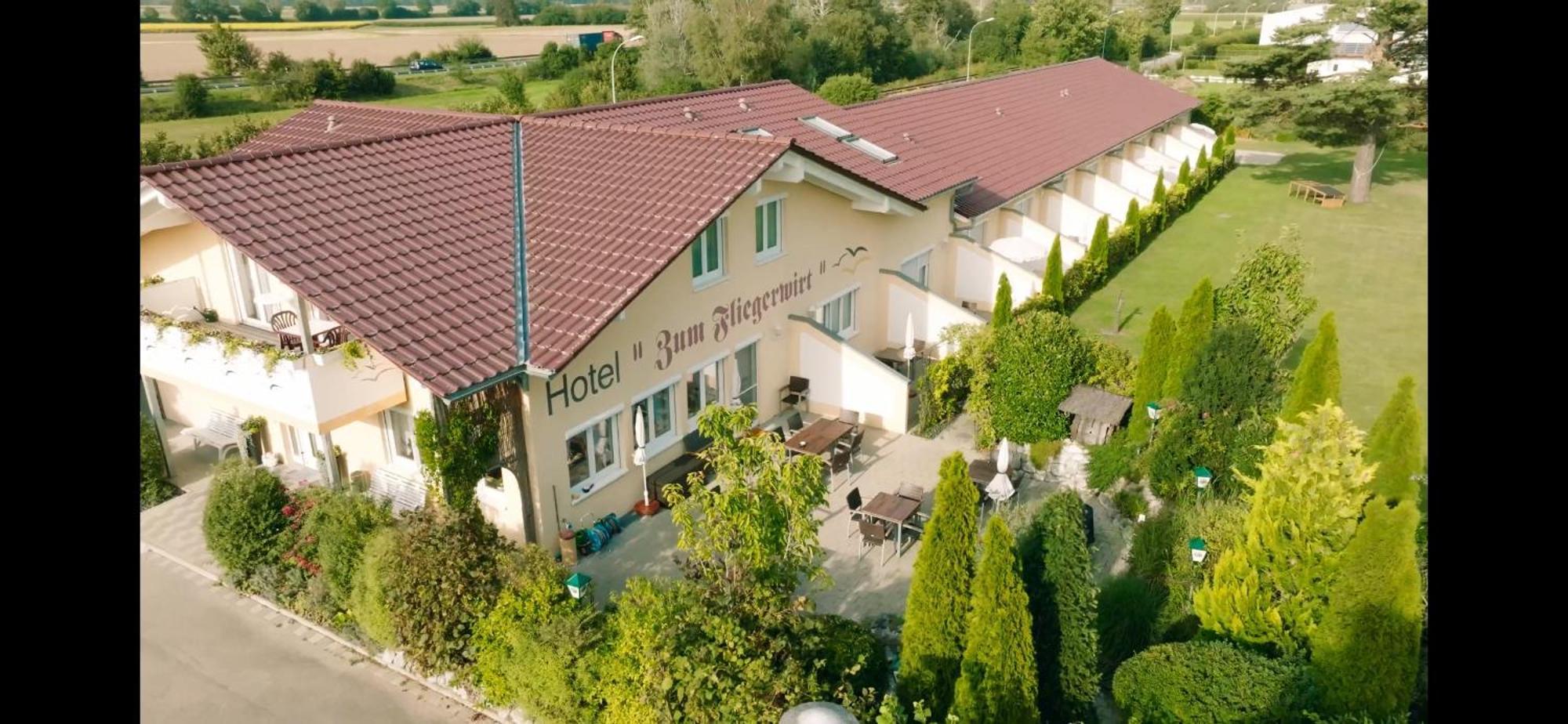 Hotel Zum Fliegerwirt Mengen Exterior foto